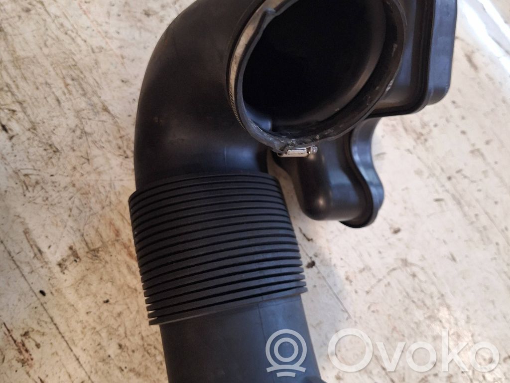 BMW X5 E70 Oro paėmimo kanalo detalė (-ės) 