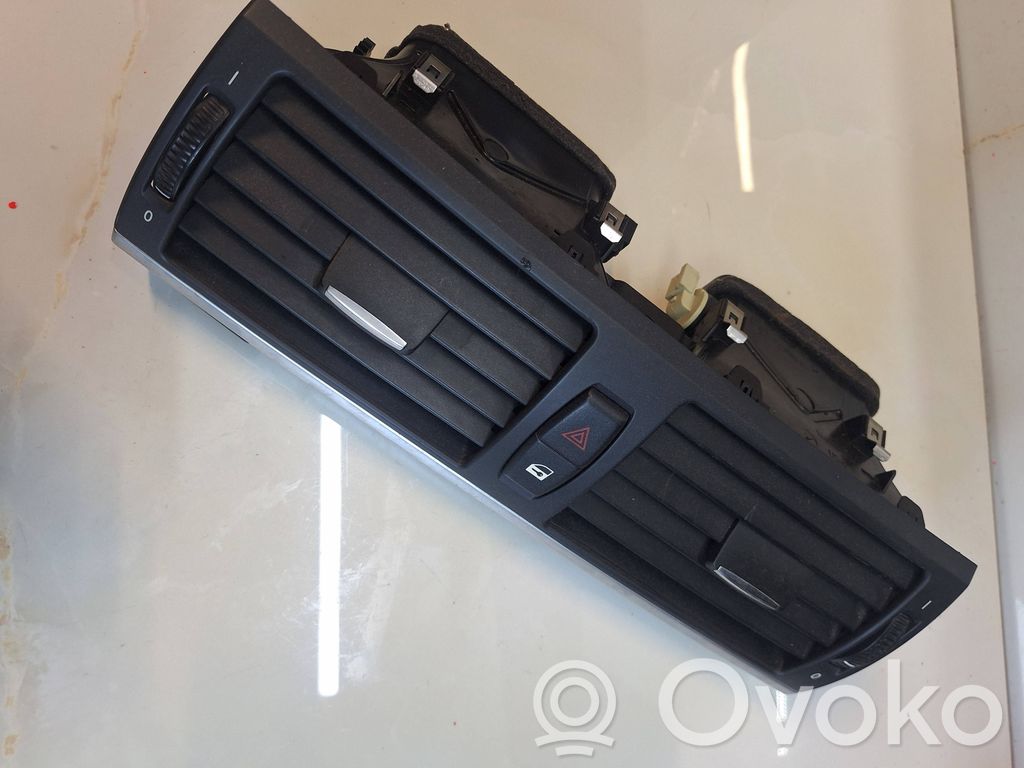 BMW X6 E71 Centrinės oro grotelės 