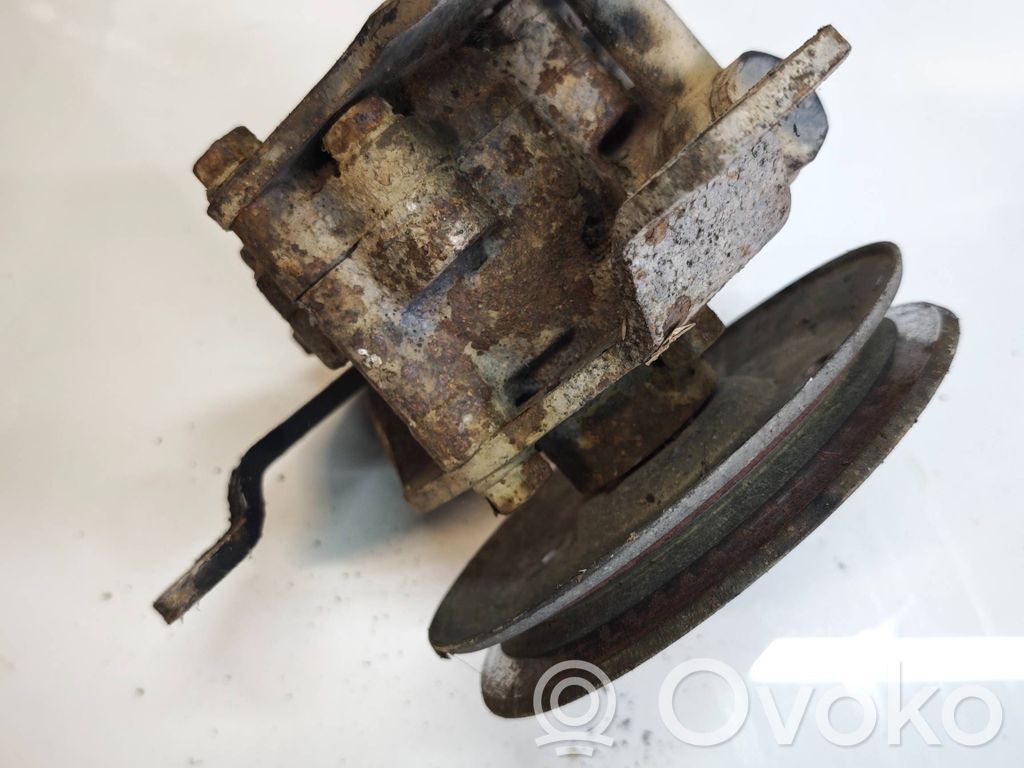 Nissan Terrano Power steering pump 