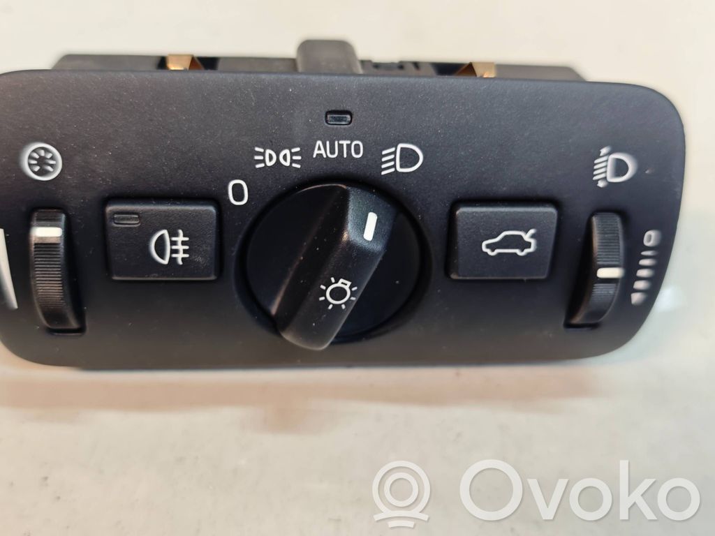 Volvo V40 Light switch 