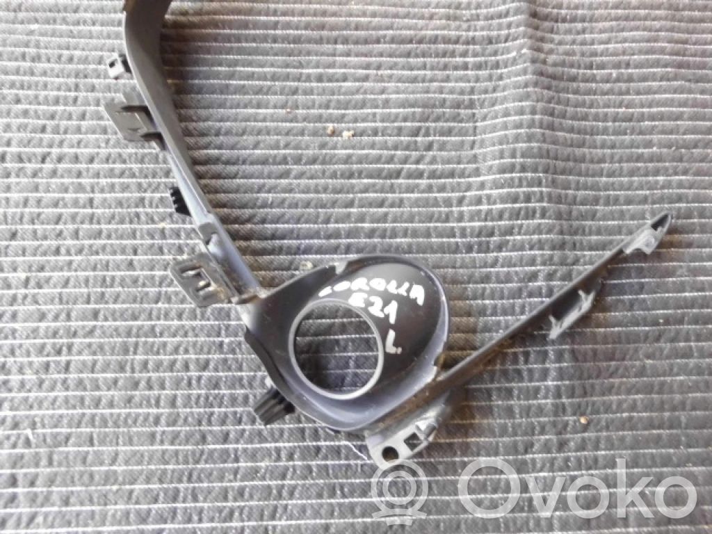 Toyota Corolla E210 E21 Etusumuvalon ritilä 