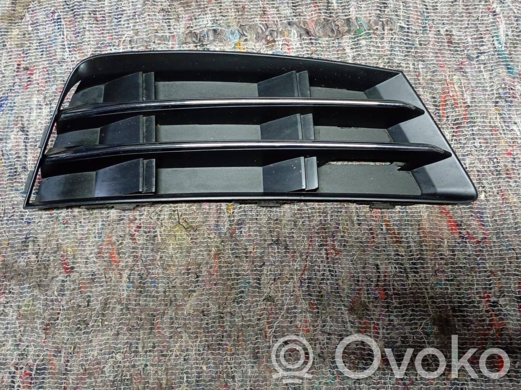 Audi A4 S4 B9 Unteres Gitter dreiteilig vorne 