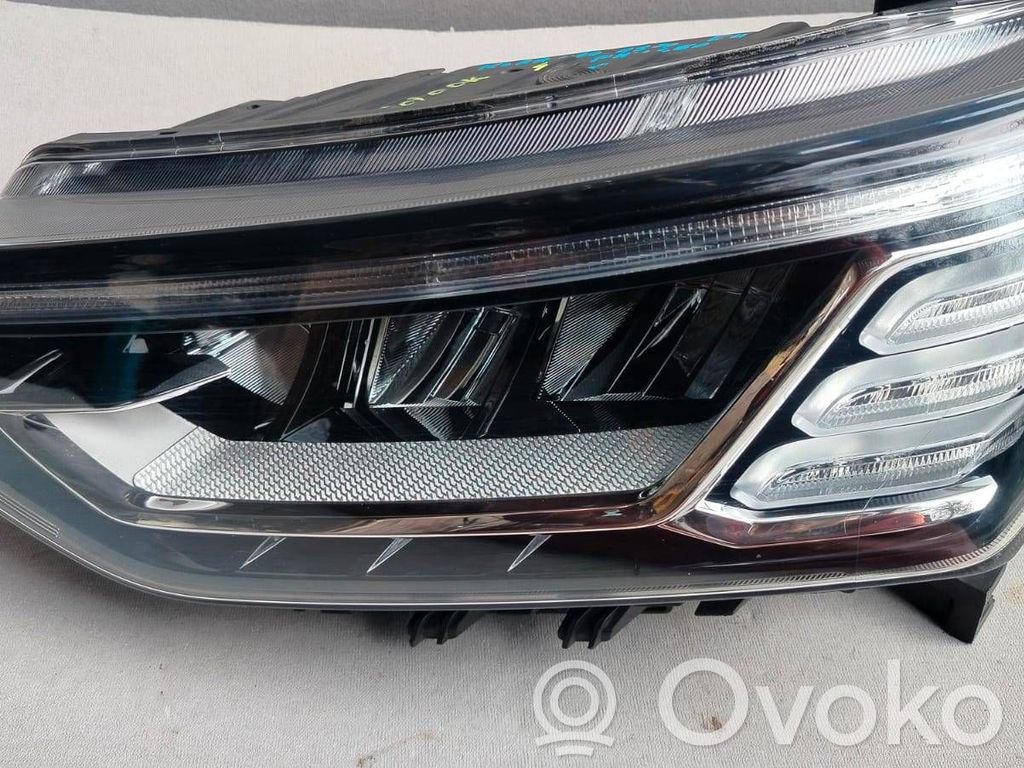 SsangYong Korando Headlight/headlamp 
