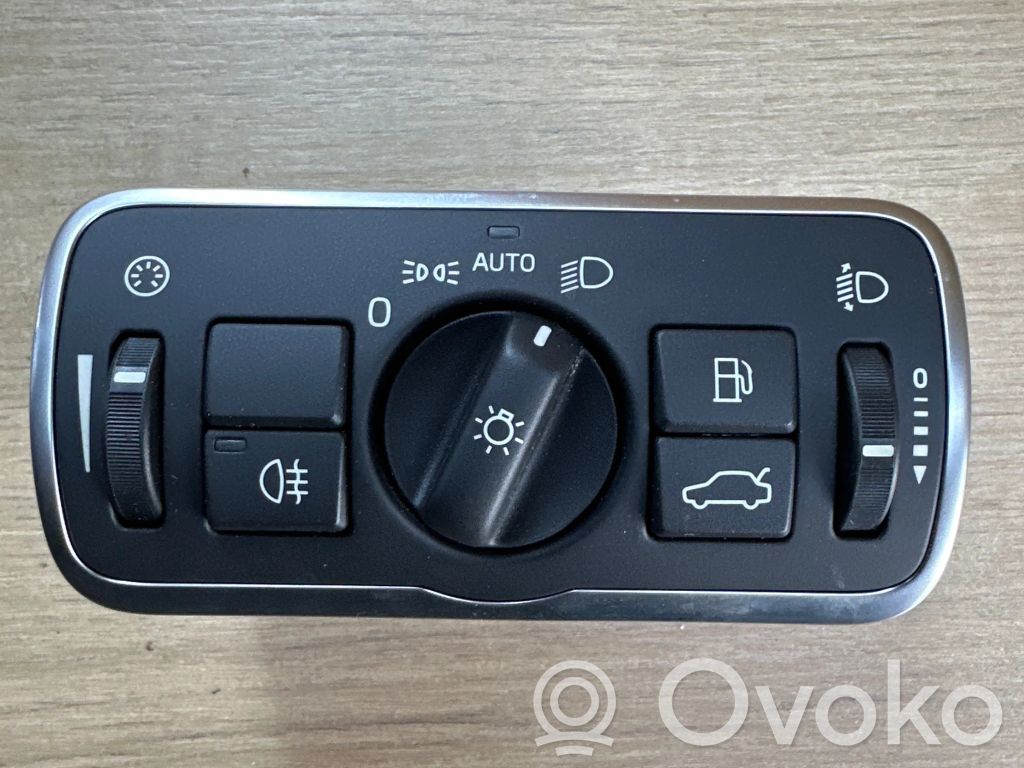 Volvo V60 Lukturu slēdzis 