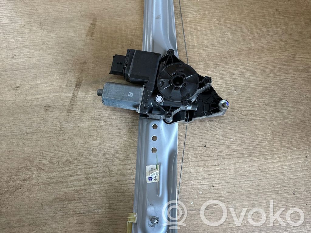 Opel Crossland X Elektryczny podnośnik szyby drzwi tylnych 