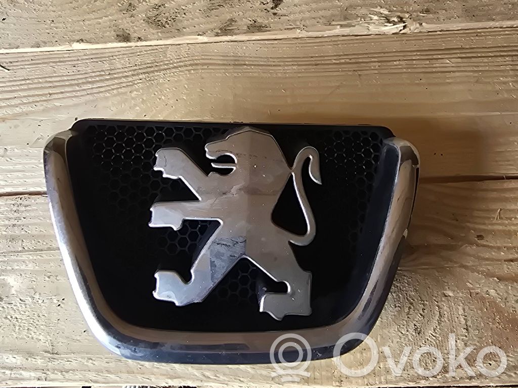 Peugeot 206 Etusäleikkö 
