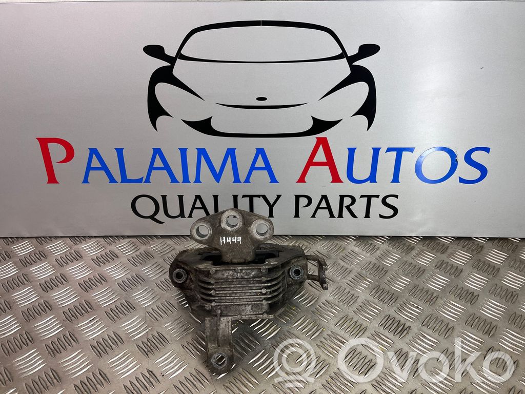 Engine mount bracket   13347453
