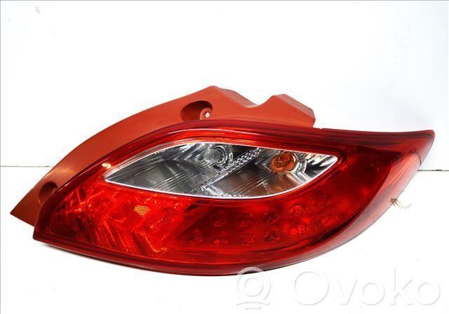 Mazda 2 Takavalot 