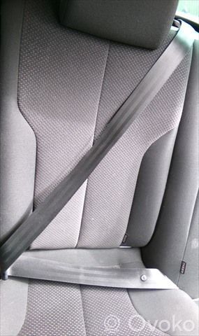 Volkswagen PASSAT B6 Cinturón trasero 