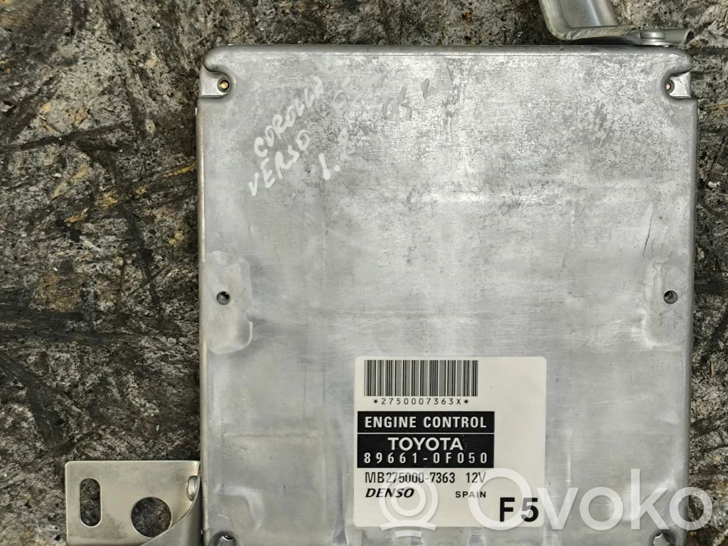 Toyota Corolla Verso AR10 Engine control unit/module 