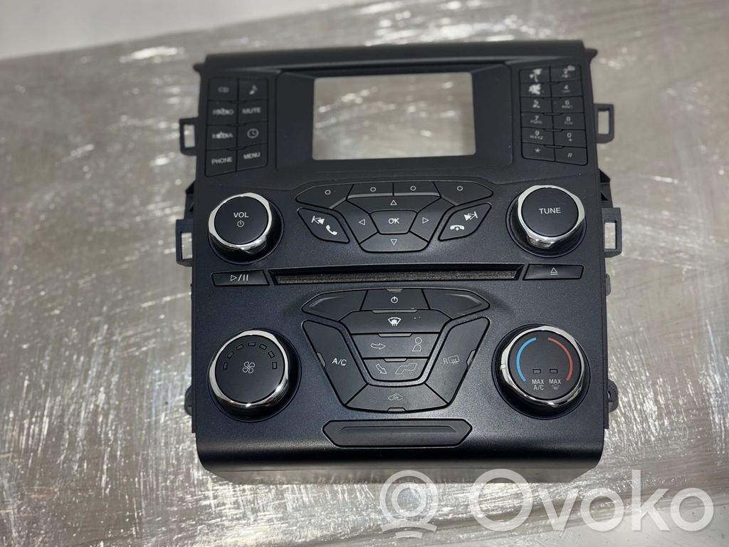 Ford Fusion II Head unit multimedia control 