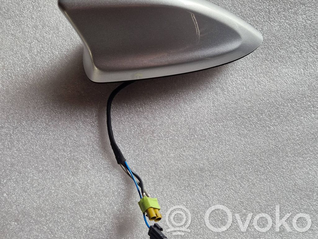 Ford Explorer V GPS-pystyantenni 