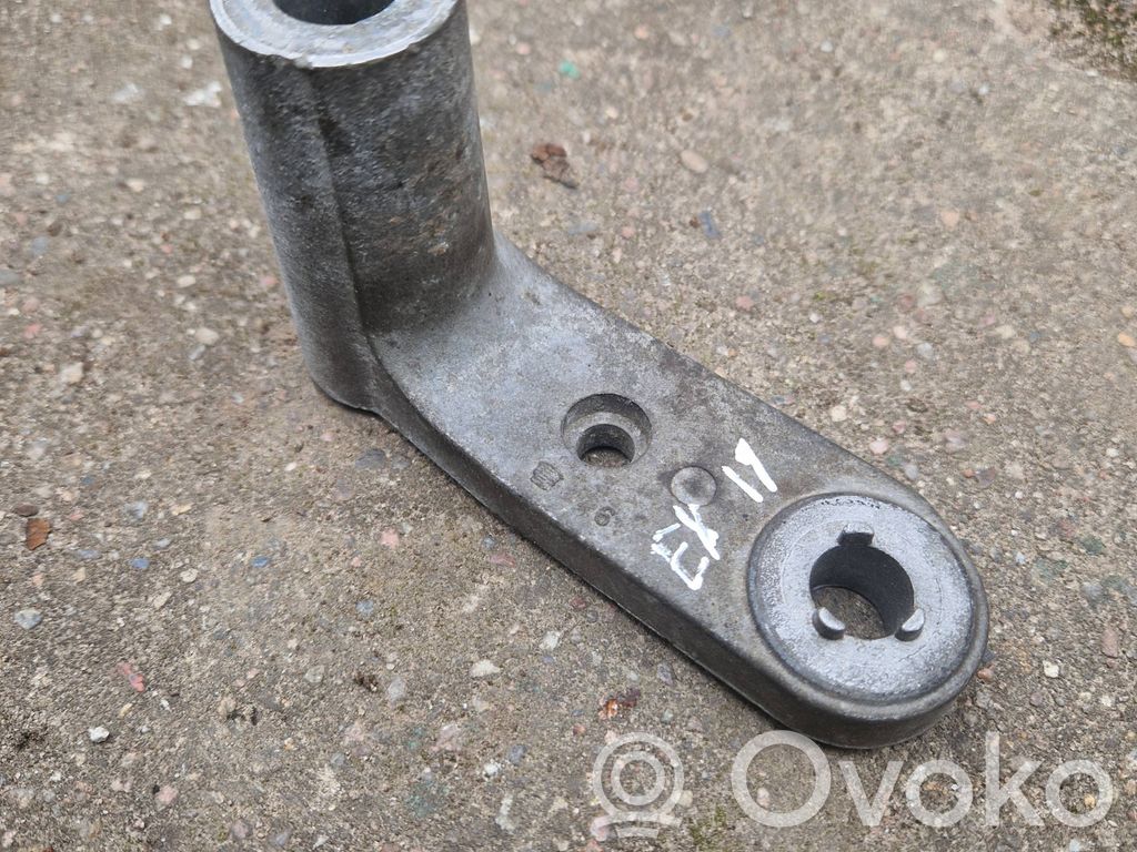 Ford Explorer V Gearbox mounting bracket 