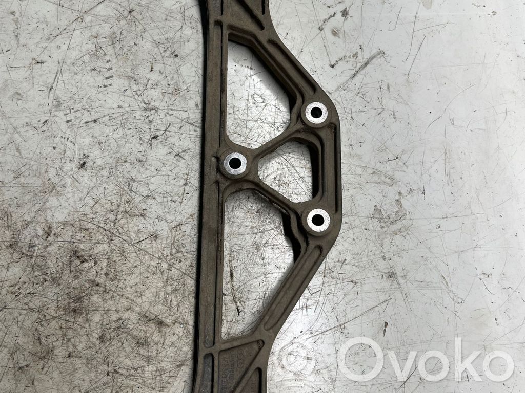 Audi A8 S8 D3 4E Rear differential/diff mount bracket 