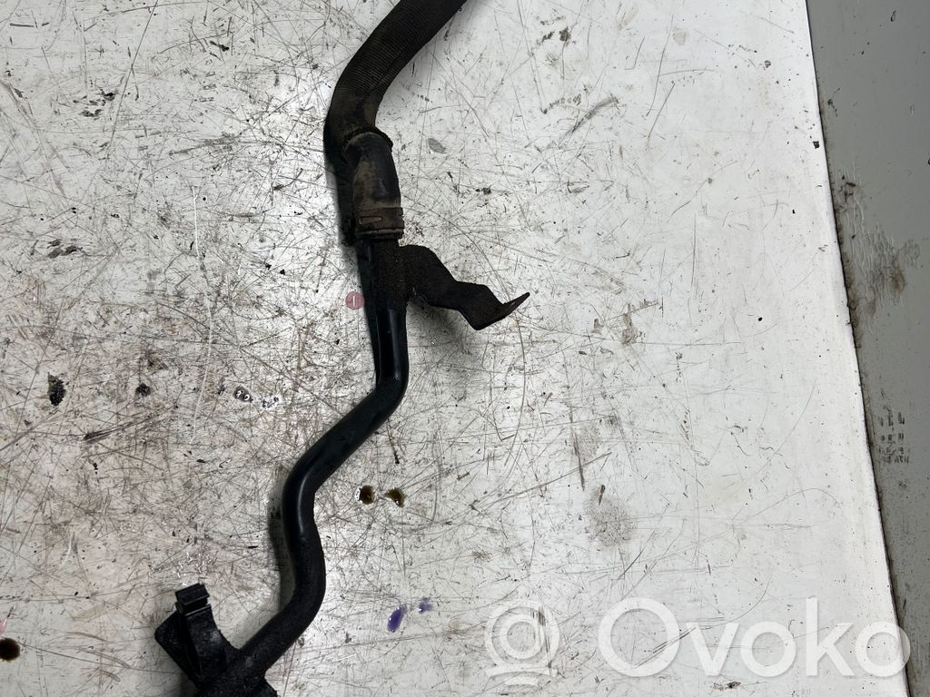 Audi A8 S8 D3 4E Caurulīte (-es) / šļūtene (-es) 