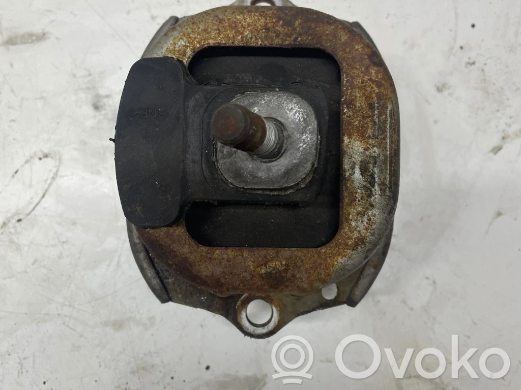 BMW X5 E70 Engine mount bracket 