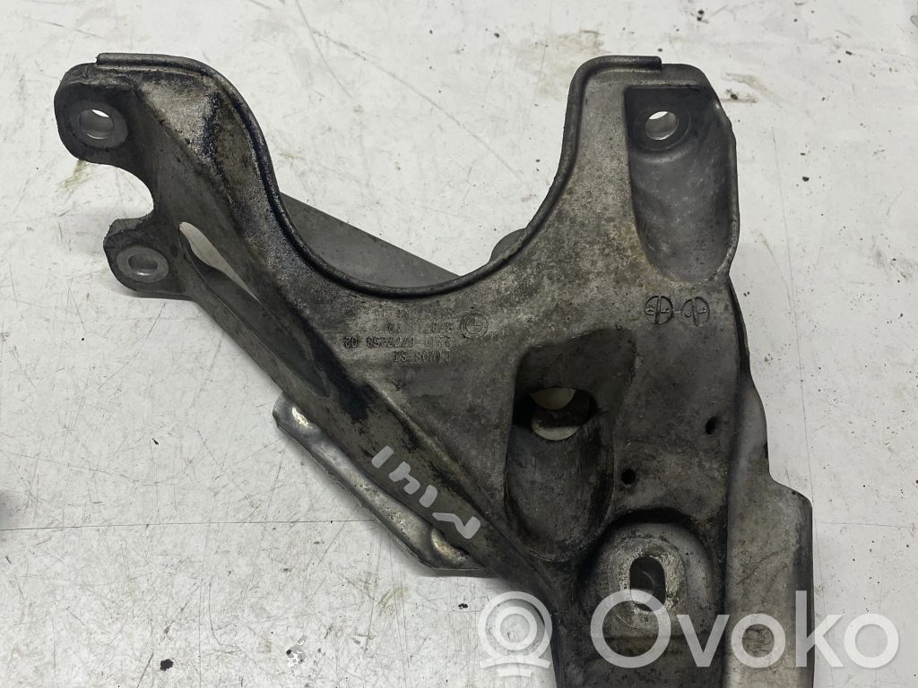 BMW X5 E70 Engine mounting bracket 