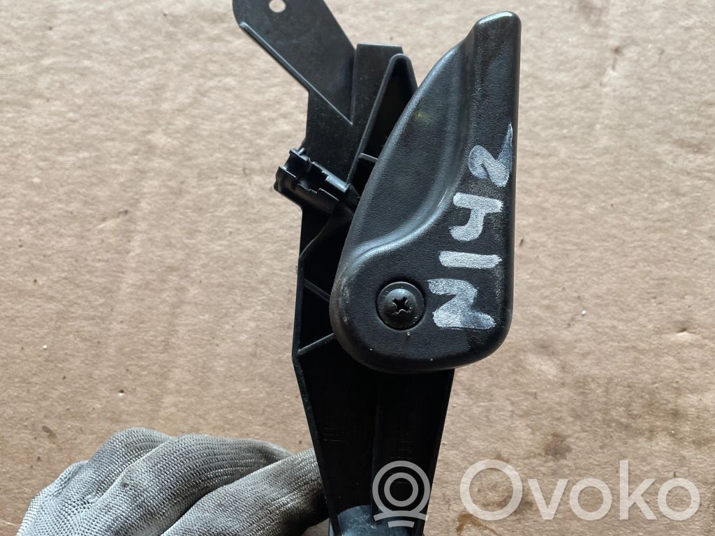 BMW X5 E70 Engine bonnet (hood) release handle 