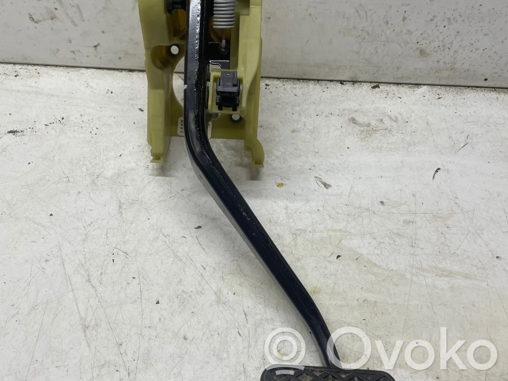 BMW X5 E70 Brake pedal 