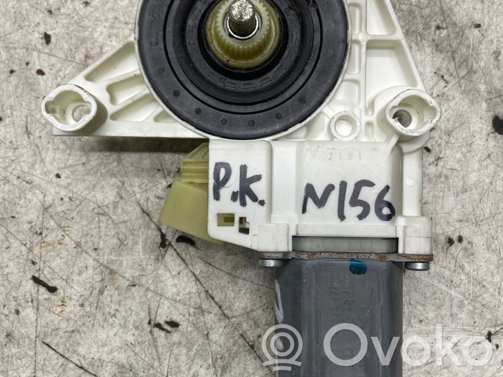 Mercedes-Benz ML W164 Front door window regulator motor 
