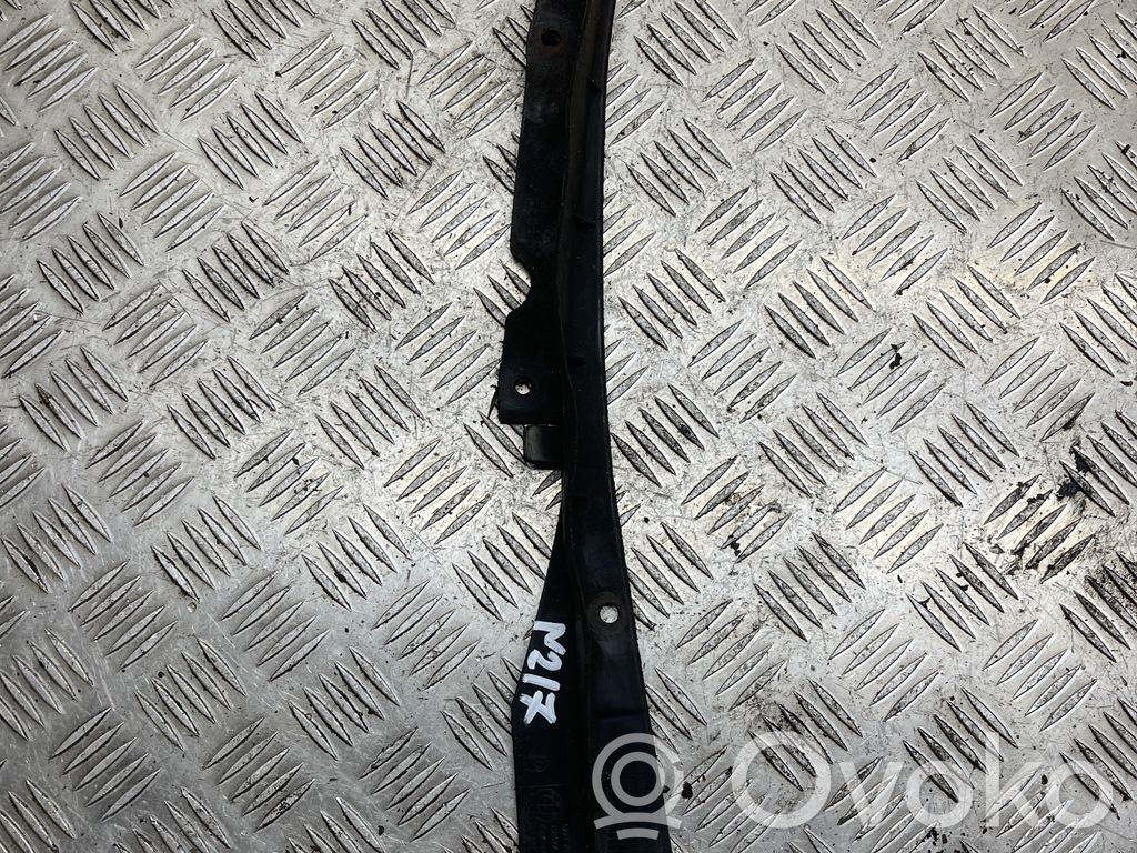 BMW 3 E90 E91 Apatinė bamperio dalis (lūpa) 