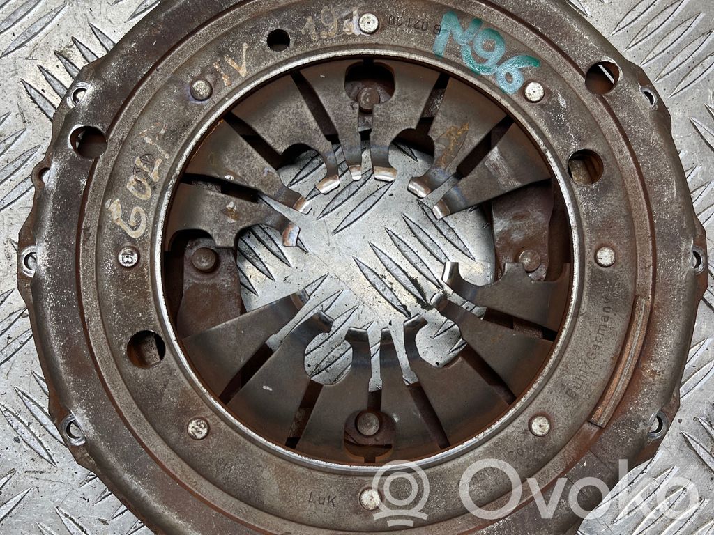 Volkswagen Golf IV Pressure plate 