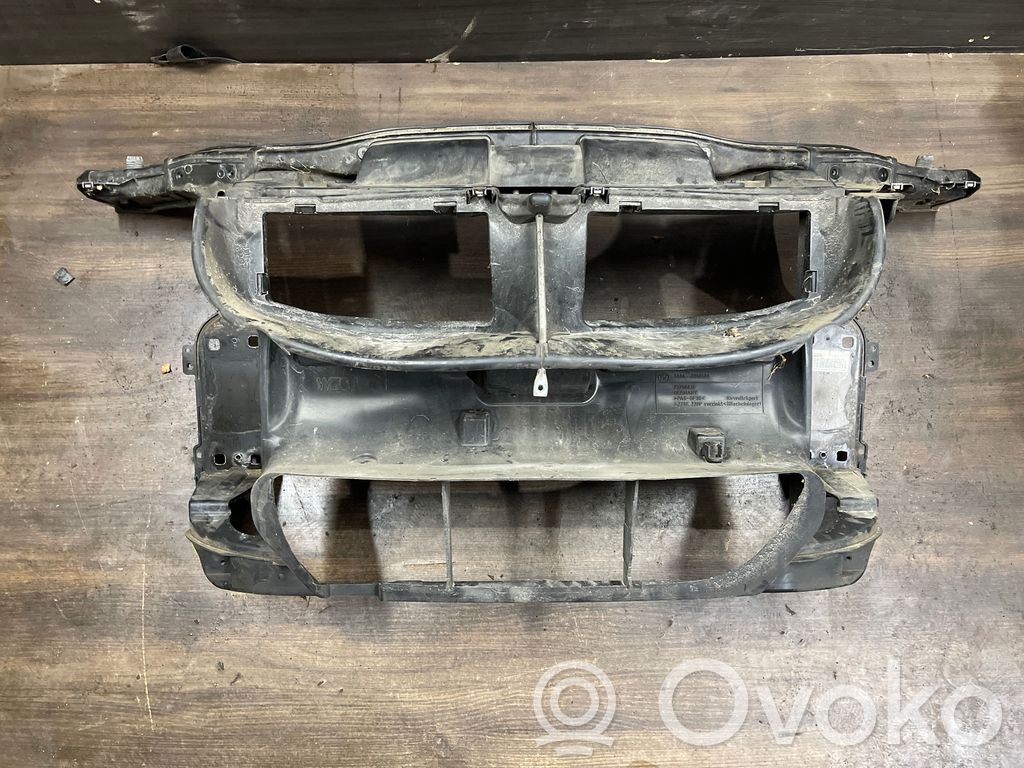 BMW 3 E90 E91 Radiatorių panelė 