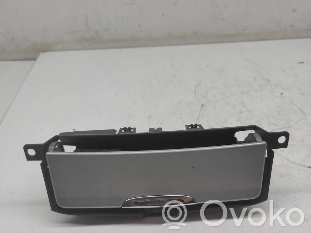 Ford Mondeo MK IV Cendrier 