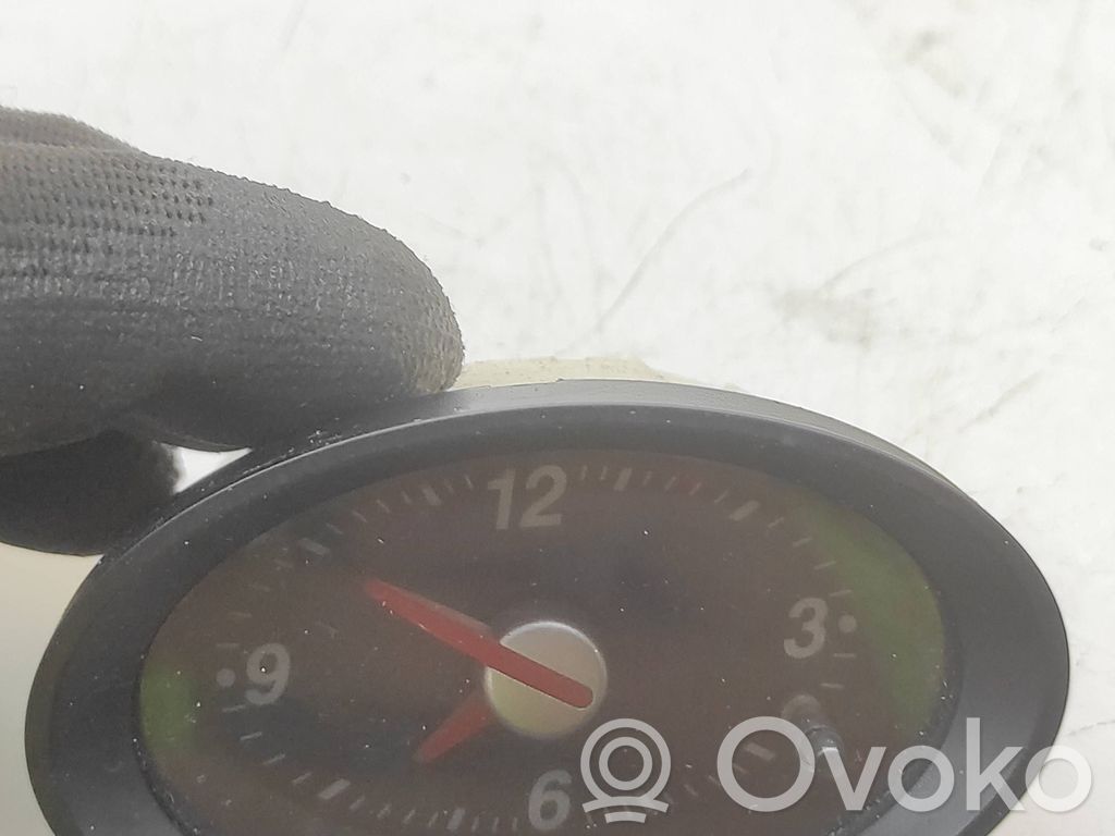 Volkswagen Sharan Clock 