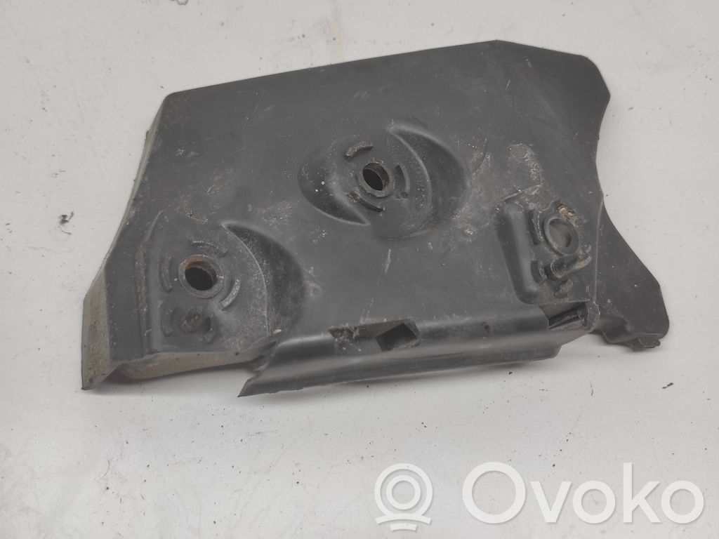 Front bumper mounting bracket   5P0807184A