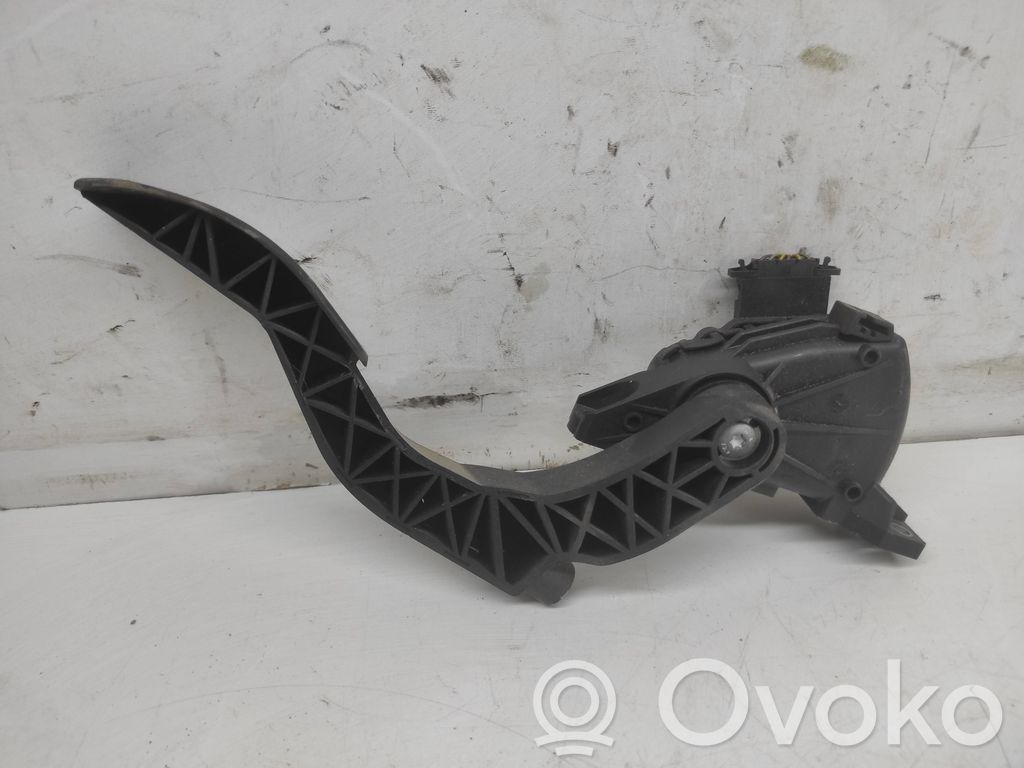 Audi A4 S4 B7 8E 8H Accelerator throttle pedal 