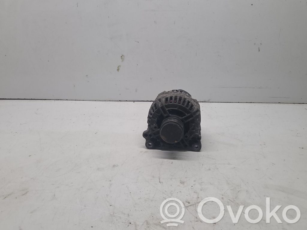 Audi A6 S6 C6 4F Alternador 