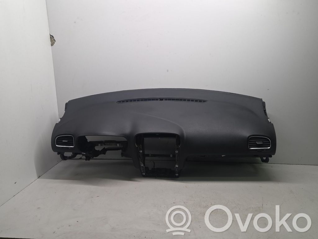 Volkswagen Golf VI Panel de instrumentos 