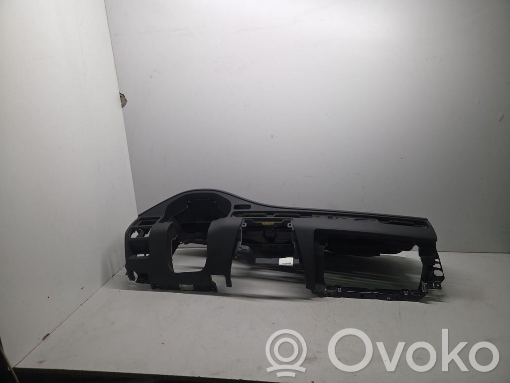 Volvo V70 Panelė 