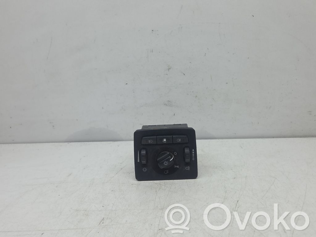 Lichtschalter   19206,07W22T,30739300