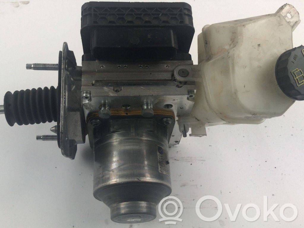 BMW 7 G70 ABS Blokas 