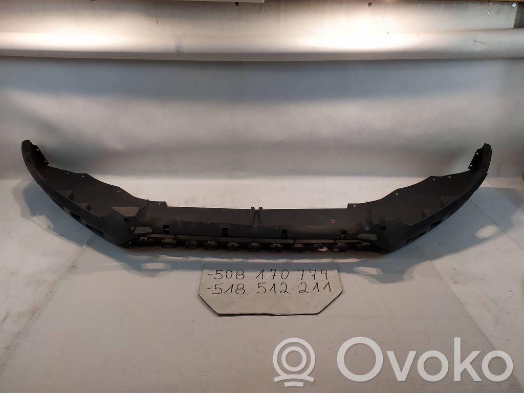 Parachoques delantero   CV4417F775A,M0LD42301