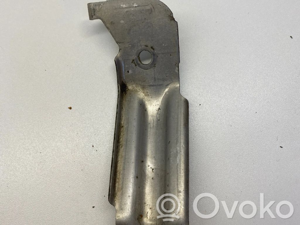 Other under body part   BMW5175,7111009