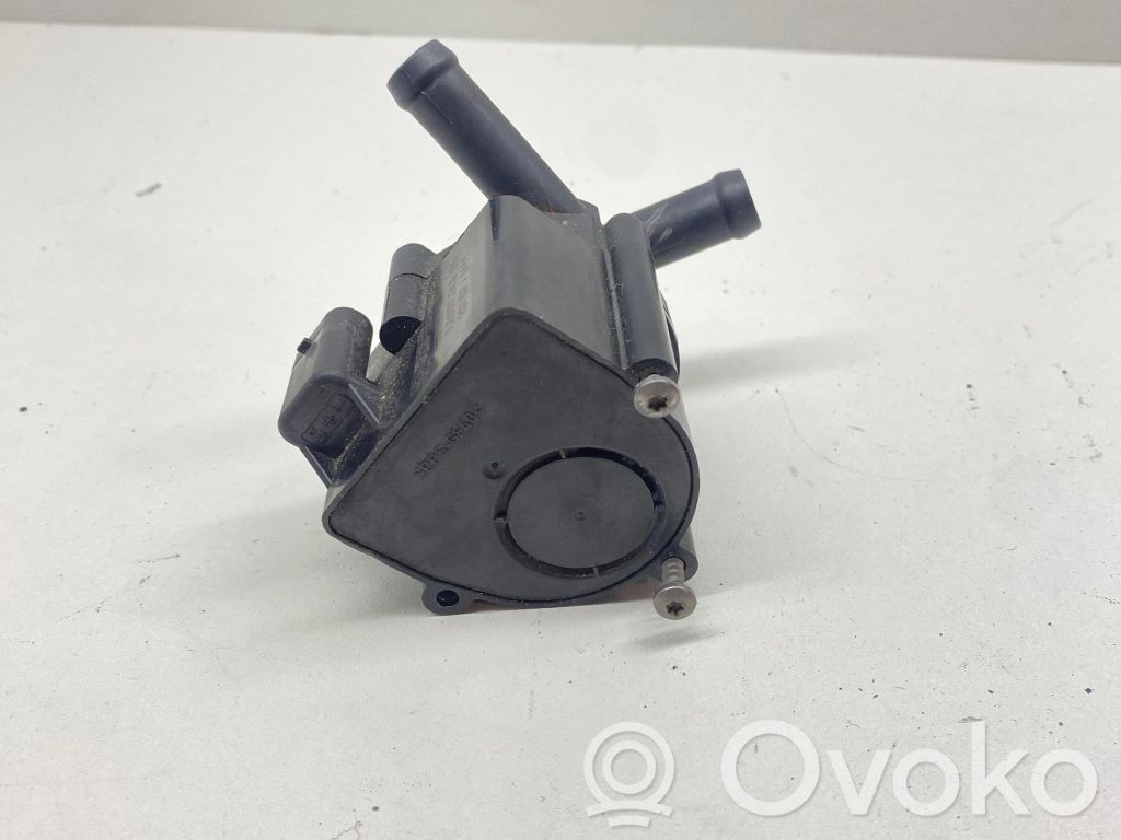 BMW 7 F01 F02 F03 F04 Pompă electrică auxiliară lichid de răcire/apă 