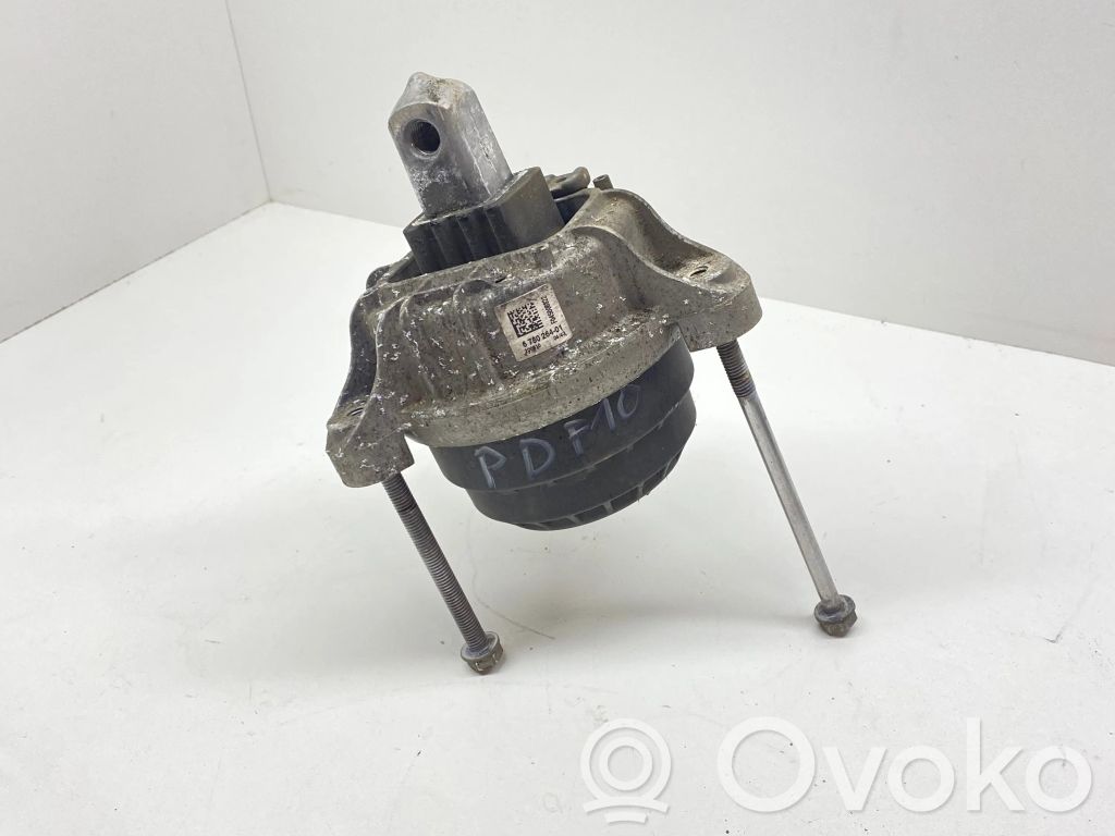 BMW 5 F10 F11 Engine mount bracket 