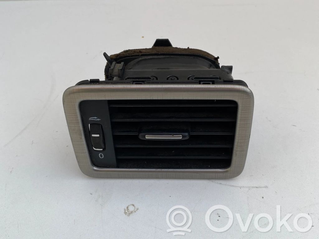Volvo S80 Moldura protectora de la rejilla de ventilación lateral del panel 