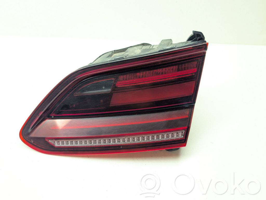 Volkswagen Arteon Lampy tylnej klapy bagażnika 