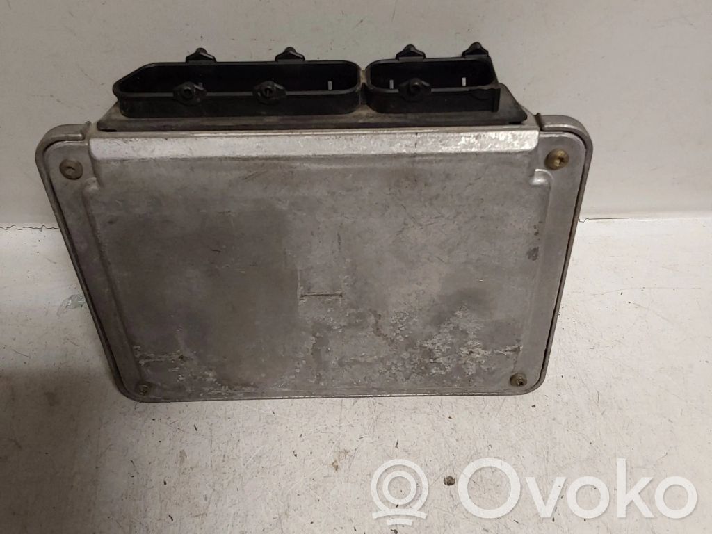 Volkswagen Golf IV Engine control unit/module 