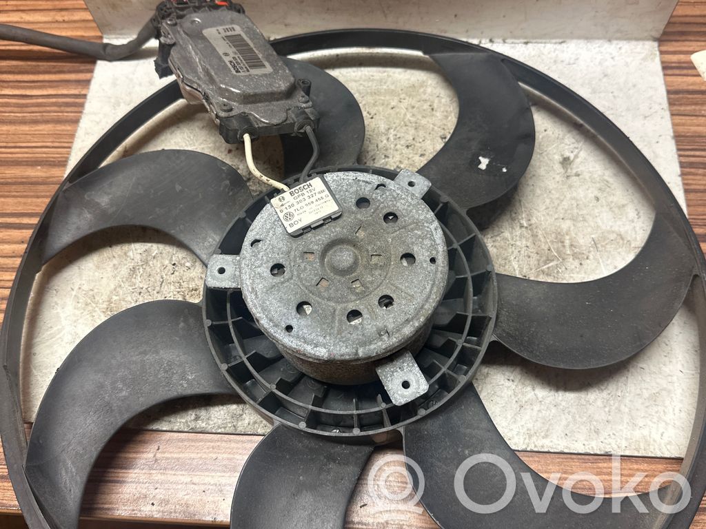 Audi Q7 4M Elektryczny wentylator chłodnicy 