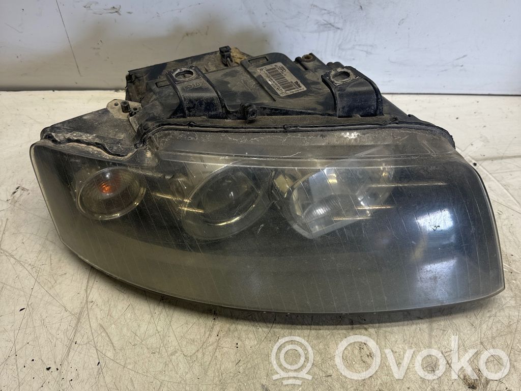 Audi A4 S4 B7 8E 8H Scheinwerfer 