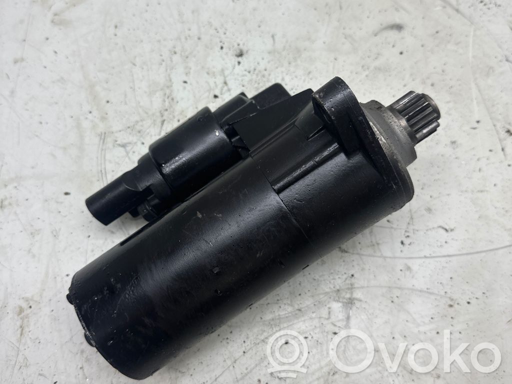 Volkswagen PASSAT B6 Starter motor 