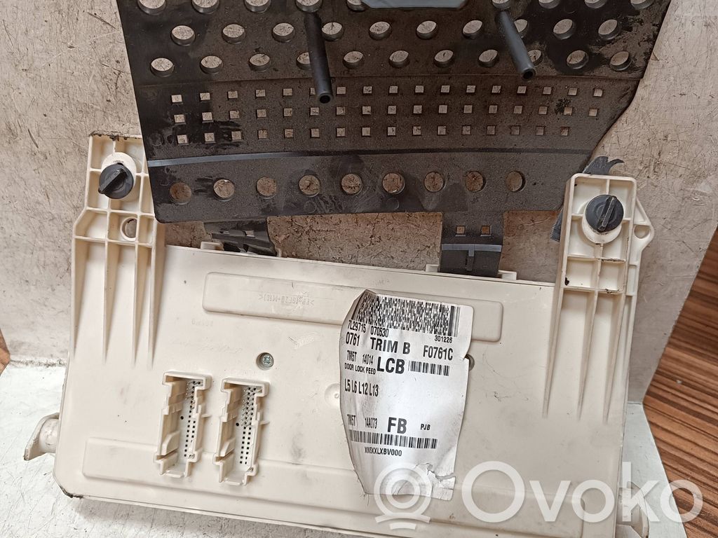 Módulo de fusible   F0761C,7M5T14014,L5L6L12L13