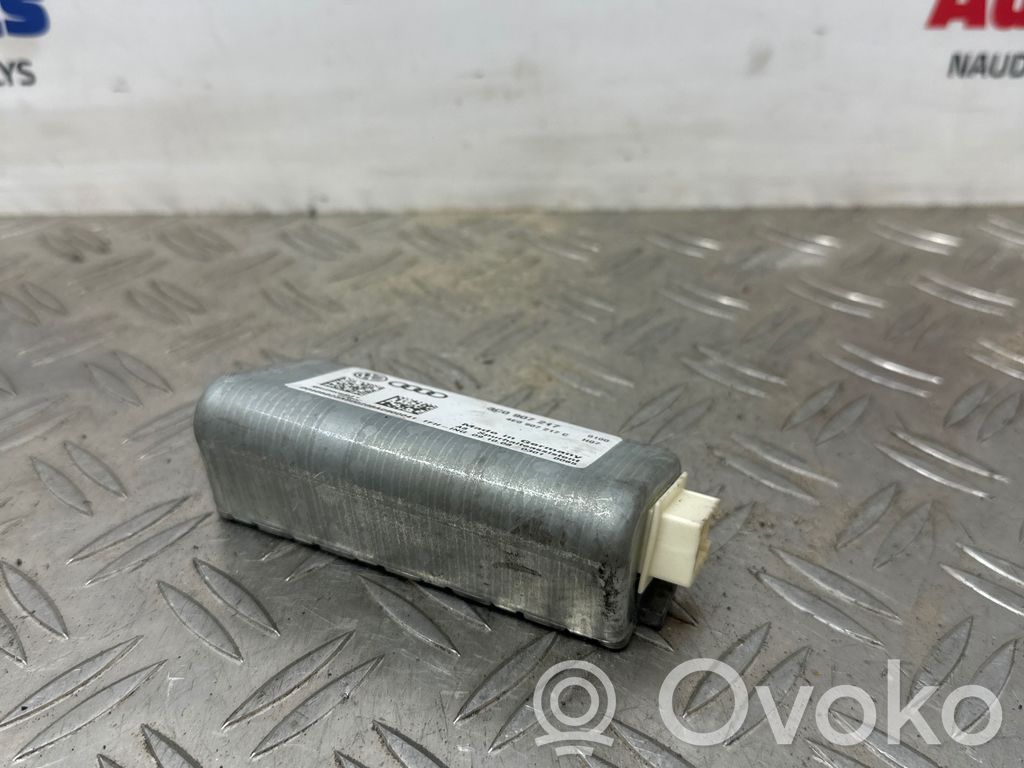 Volkswagen PASSAT CC Windshield/windscreen camera 