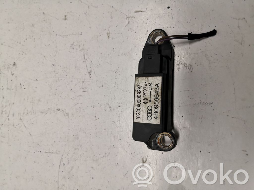 Audi A6 S6 C5 4B Airbagsensor Crashsensor Drucksensor 