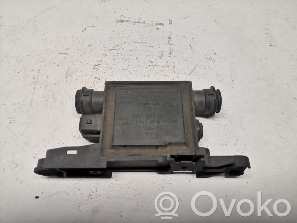 Audi A3 S3 8L Door central lock control unit/module 